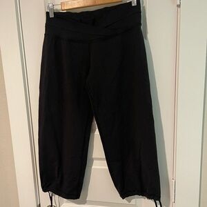 Lululemon cinched hem short leggings